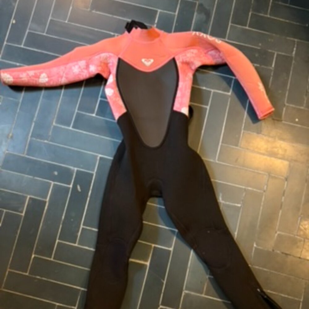 Girls LS Roxy Wetsuit size 4G (ages 3-6)